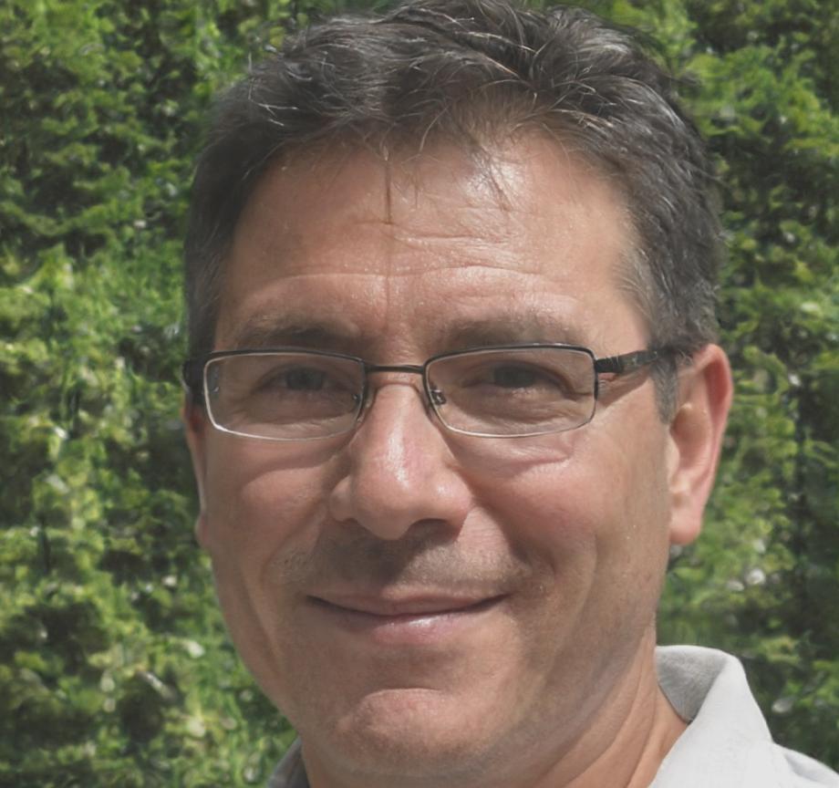 Dr. Miguel Rodríguez, Director de Investigación